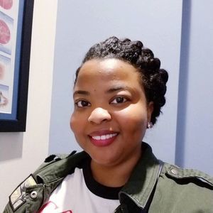 Meet your Posher, Naisha